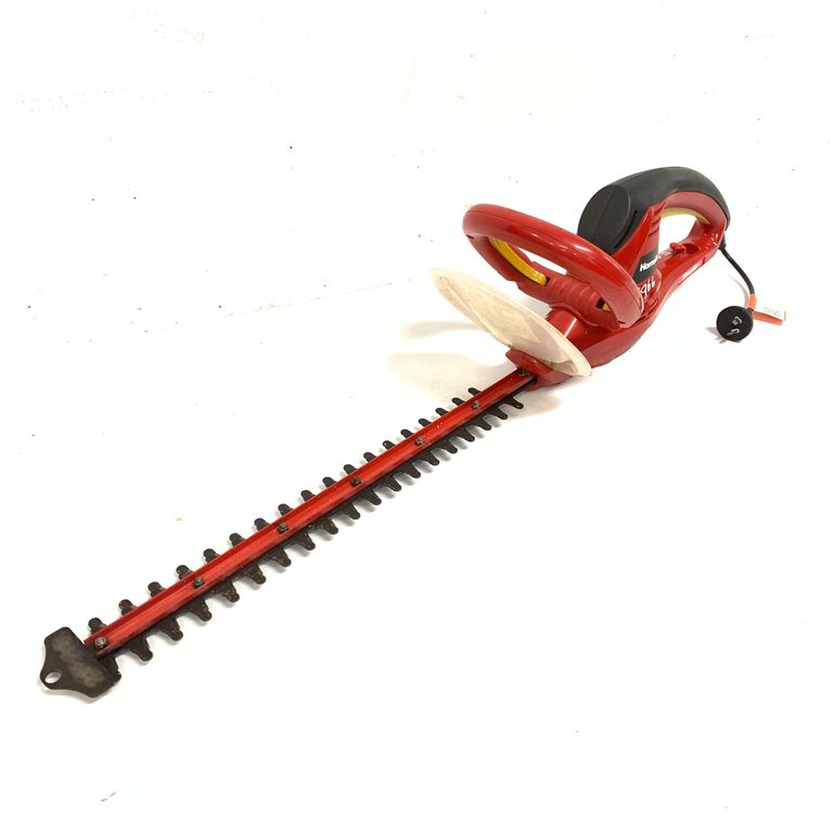 Brisbane Tool Library Hedge Trimmer HOMELITE 450mm red (966)